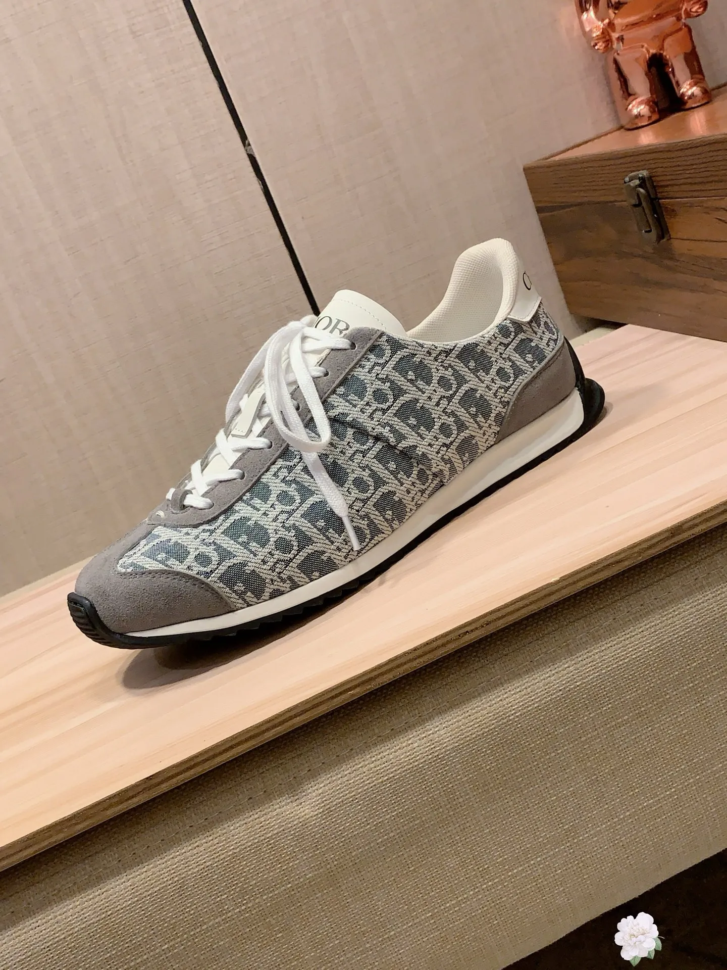 Men's Men's Shoes💰442💰💰🎩🎩[Lightning][Lightning] "Dior DIOR*" The latest and most popular casual shoes, top brand [seduce] luxury ~ purchasing agency, top ~ quality. [Strong] The upper is made of imported breathable cowhide with woven material ➕ breathable sheepskin feet (•) and fine workmanship. The original stylish and stylish soft rubber wear-resistant and non-slip outsole is light and comfortable on the feet. The real thing looks better when photographed in real life. 413: Code: 35-44, 45.46 can be customized, 8️⃣ colors selected